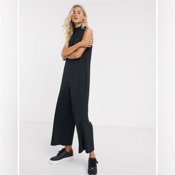 Nike Pants - NIKE Wide Leg Jumpsuit Crop Black Jersey Mock Neck Pockets Back Zip Women’s M